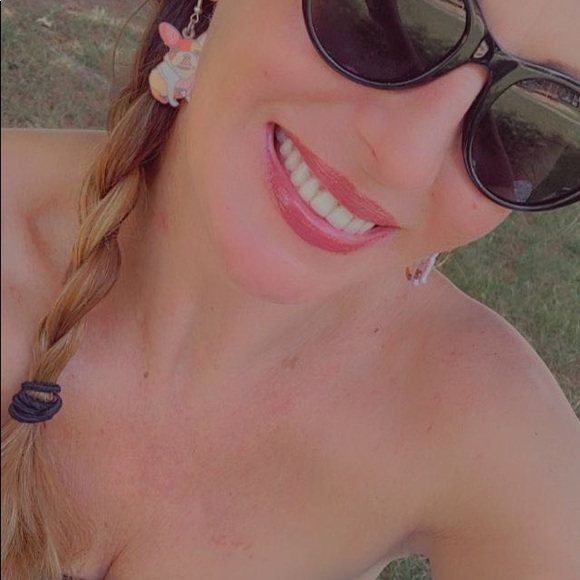 Meet your Posher, Sarah - Picture 2 of 2